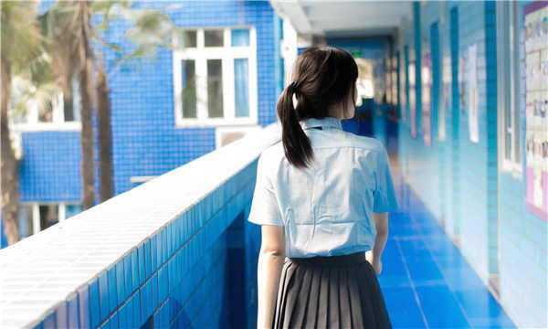 共和如何找到一个可以帮助我生孩子的女人？